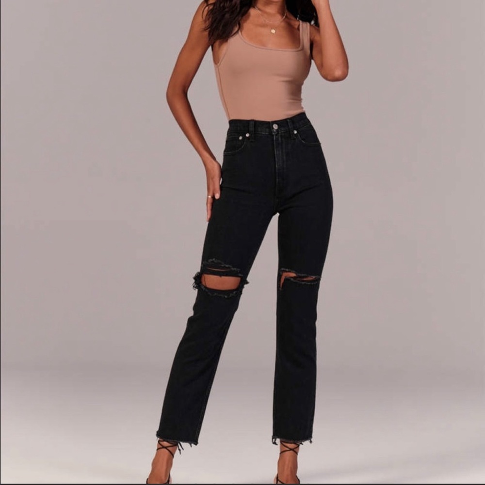 Abercrombie & Fitch black curve love mom jeans